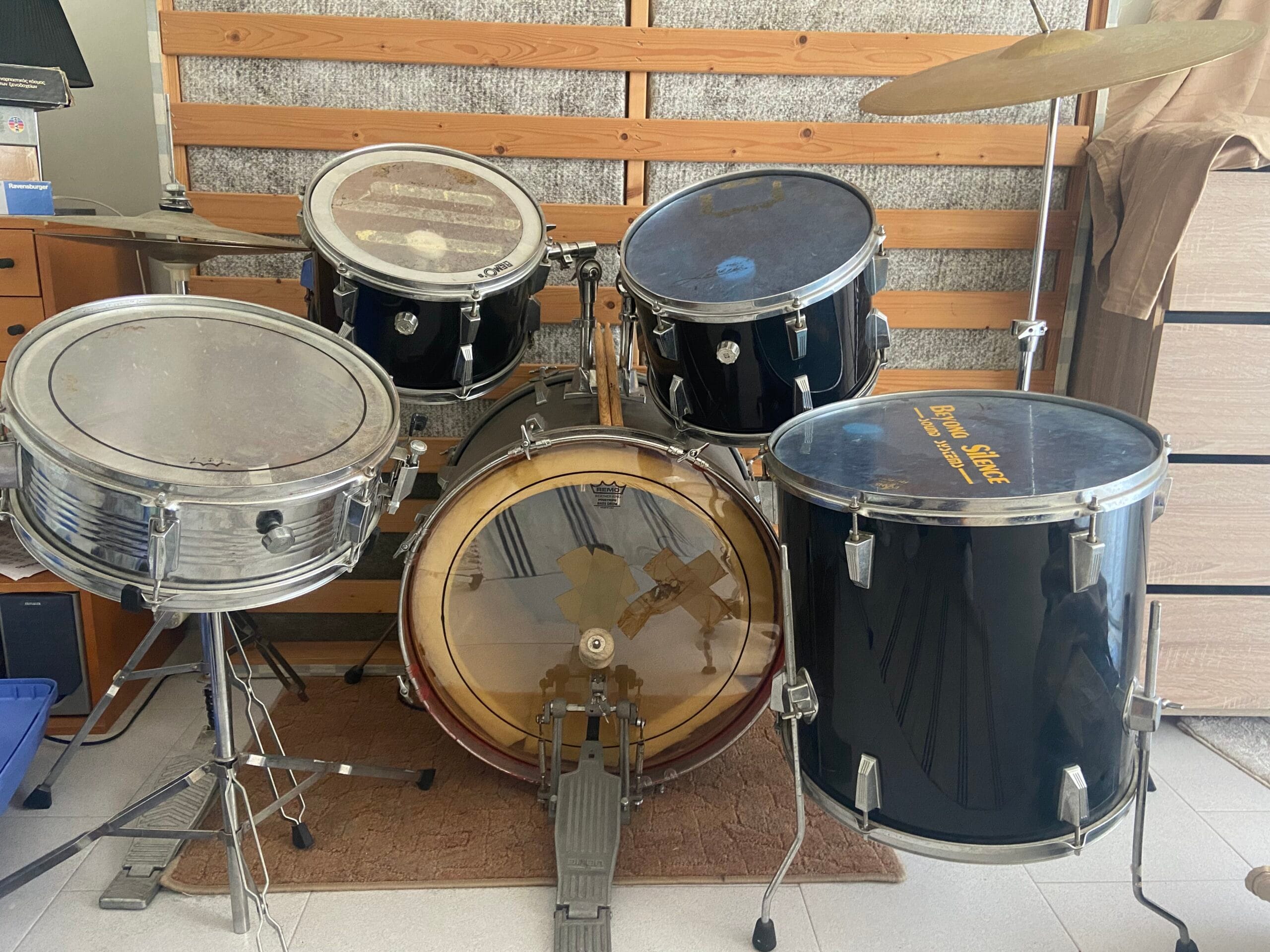 Drums (REMO / EVANS) & Πιατίνια (PASTE)