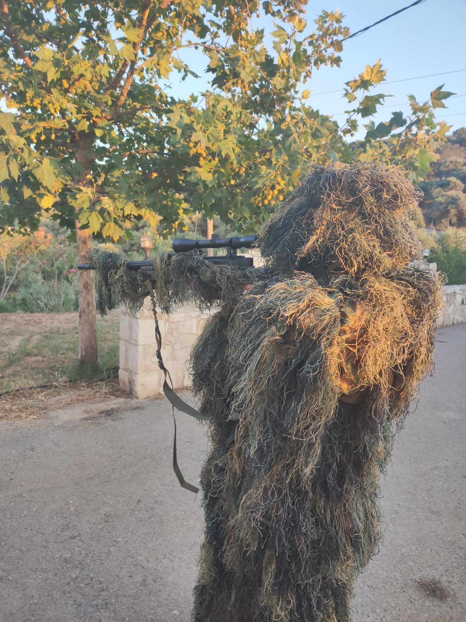 Airsoft Sniper L96 with x8 scope and Guilie suit mil-tec καμουφλάζ