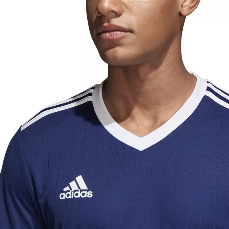 Adidas Table 18 Junior CE8937 football jersey