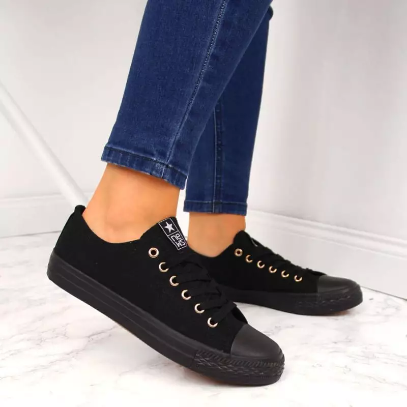 Low NEWS W EVE130E black sneakers