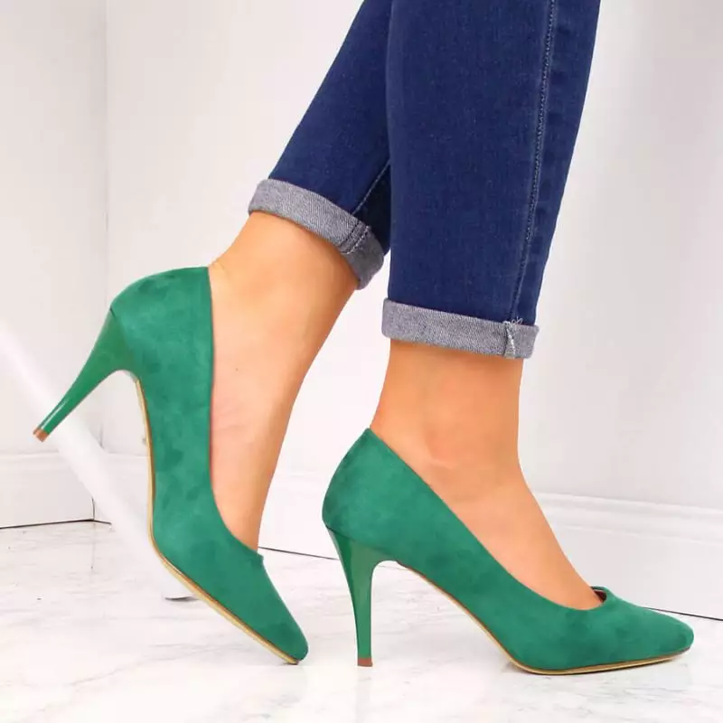 Pumps on a suede green stiletto heel W Sergio Leone