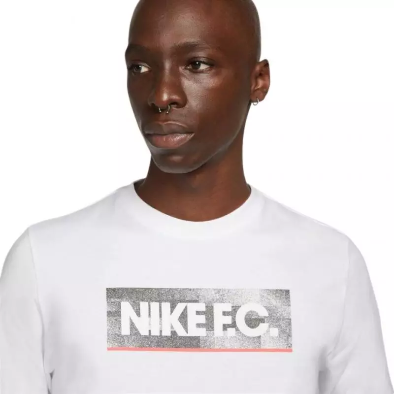 T-shirt Nike NK Fc Tee Seasonal Block M DH7444 100