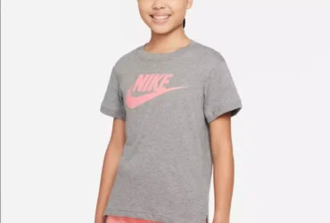 Nike Sportswear Jr T-shirt AR5088 095