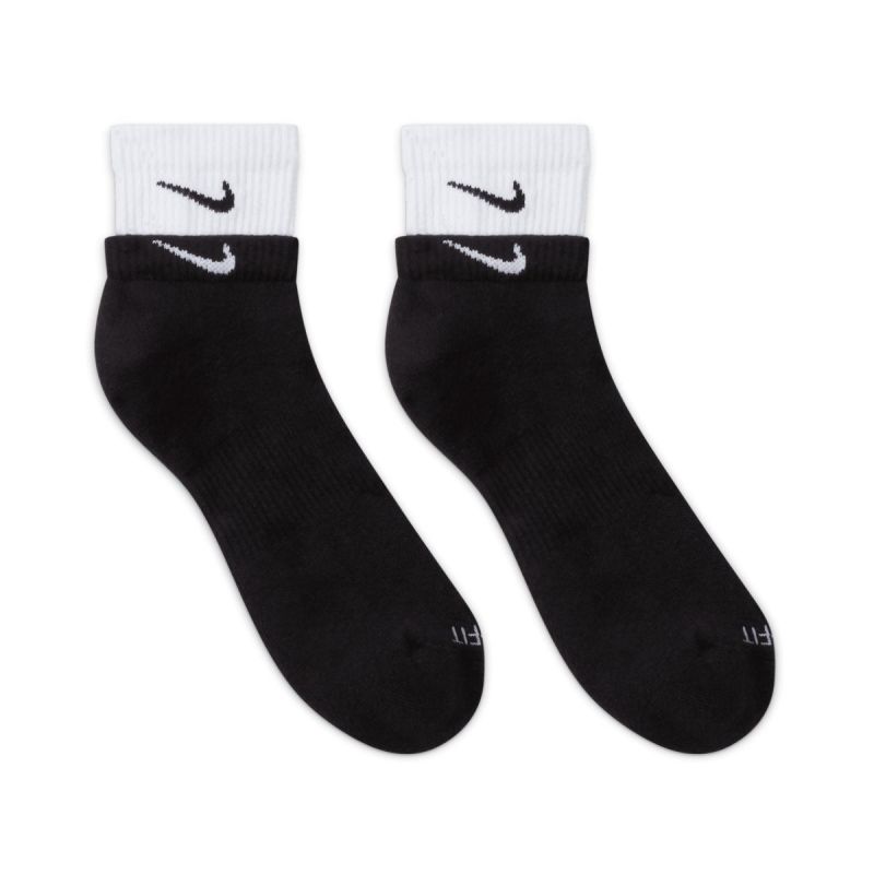 Nike Everyday Plus Cushioned DH4058-011 socks