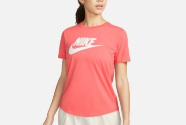 Nike Sportswear Essentials T-Shirt W DX7902 894