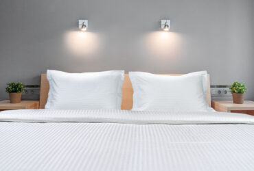 Μαξιλαροθήκη ξενοδοχείου Oxford Ribbon 230TC Satin Stripe Percal Pennie 70% Cot – 30% Pol Λευκό 53×73+5 Beauty Home