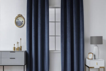 Κουρτίνα βελούδο σκίασης με 8 μεταλλικούς κρίκους Art 8399 140×270 Μπλε Beauty Home