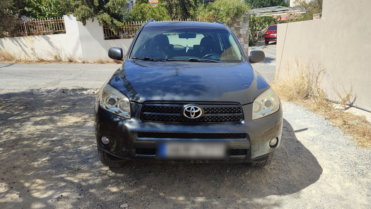 TOYOTA RAV4 Executive 4×4 (LPG)