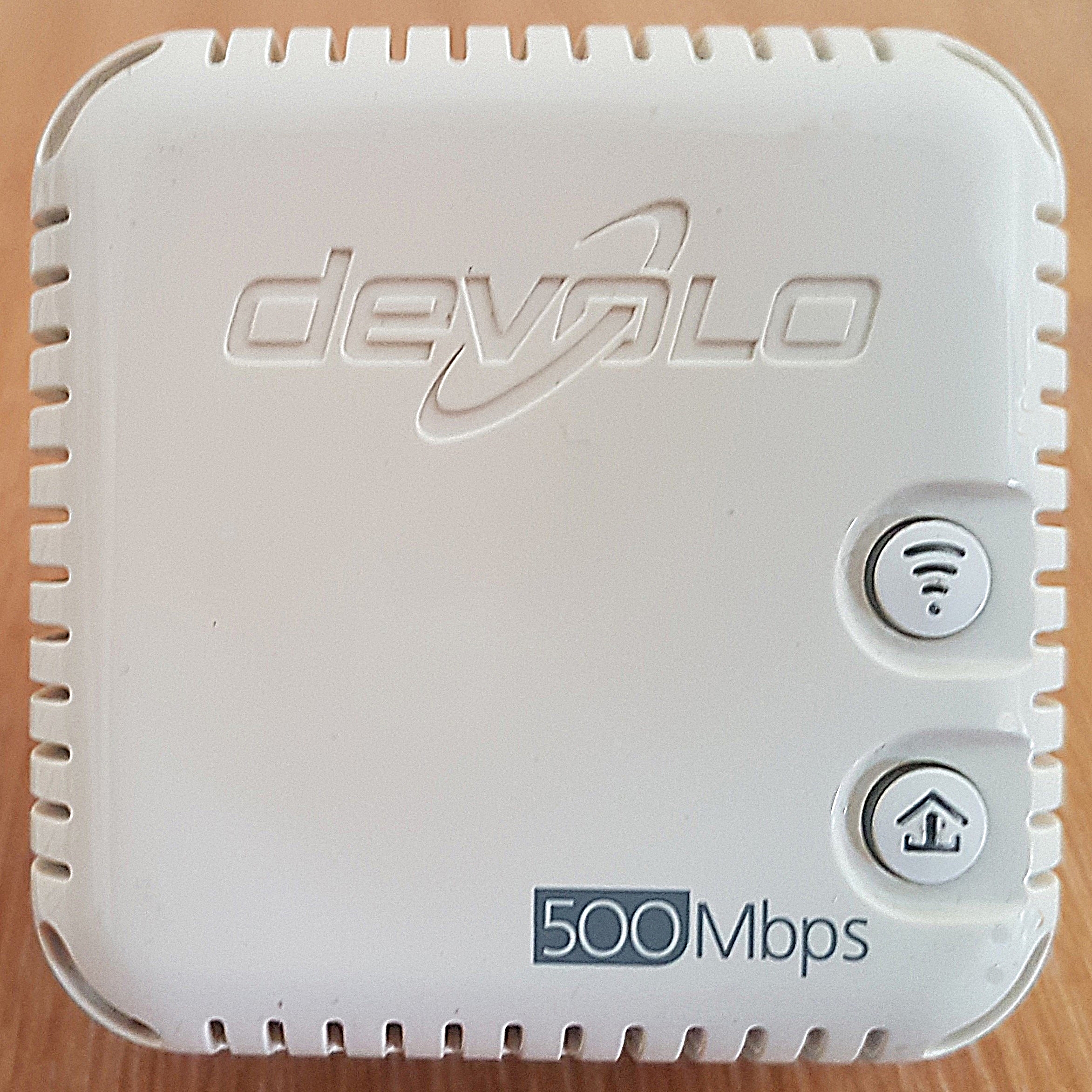 TP-LINK RE205 WiFi Range Extender & Devolo dLAN 500 WiFi Powerline Network Kit