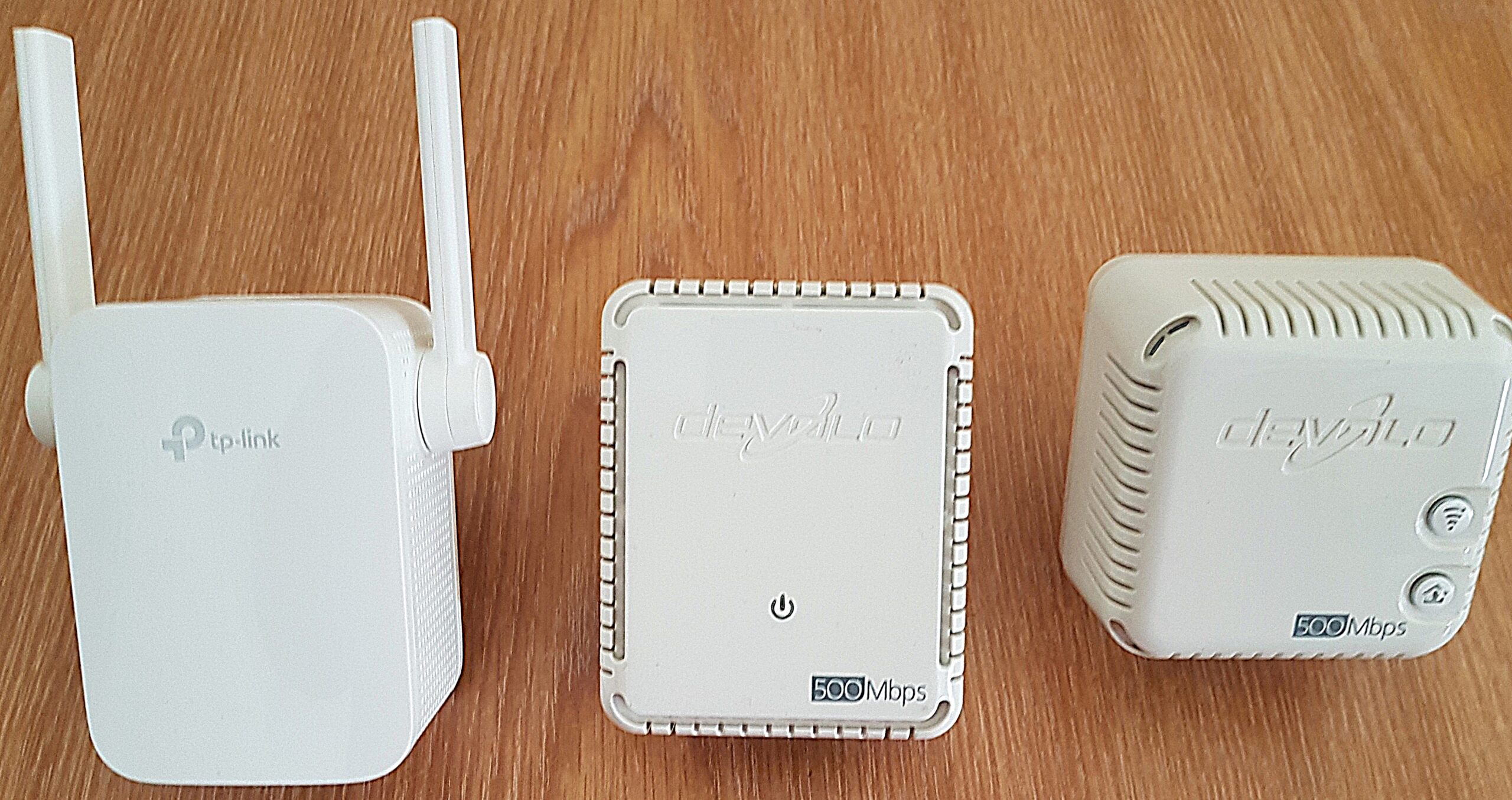 TP-LINK RE205 WiFi Range Extender & Devolo dLAN 500 WiFi Powerline Network Kit